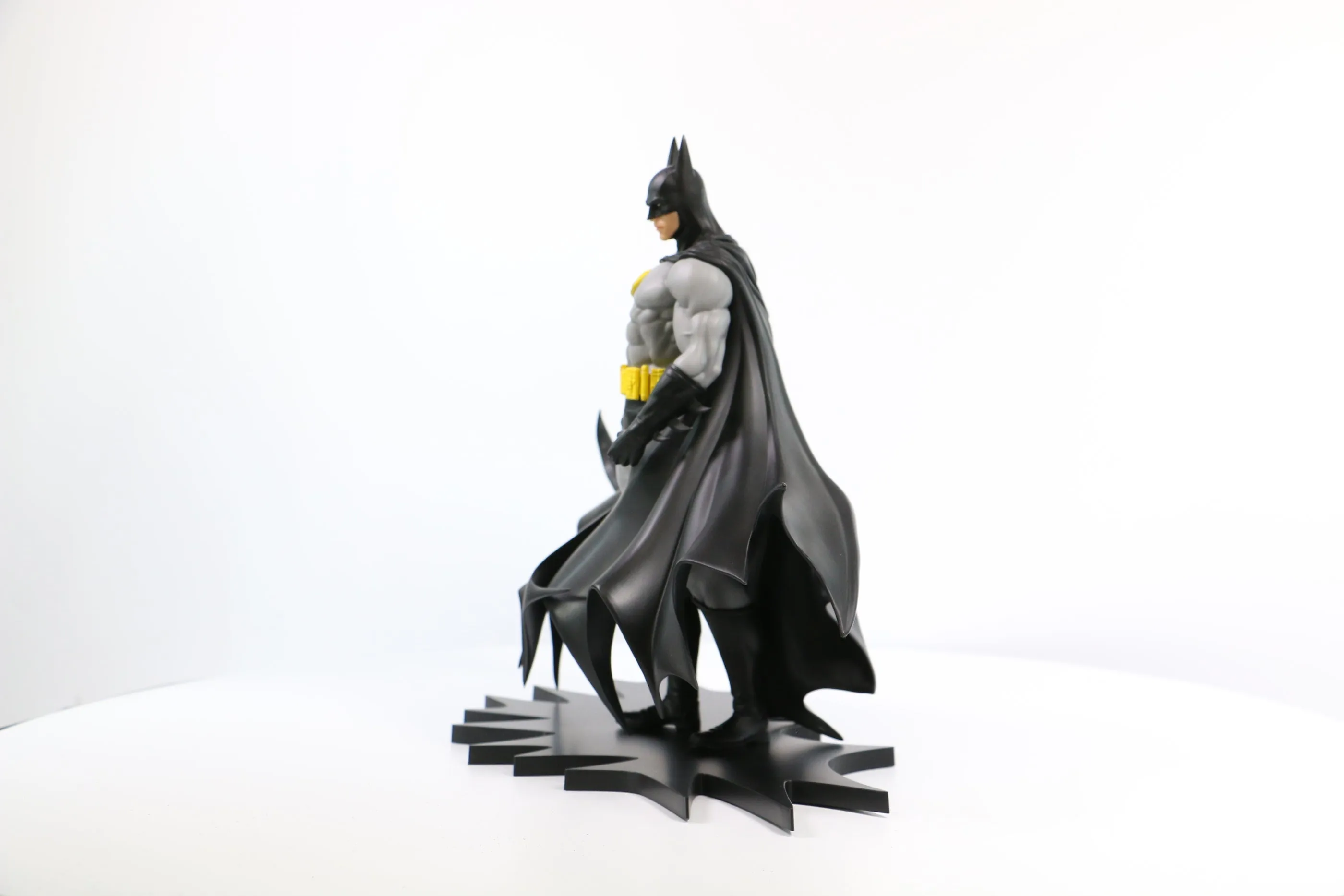 DC Heroes - Batman (Black Version) 1:8 Scale Statue - PX Previews Exclusive (40466) LOW STOCK