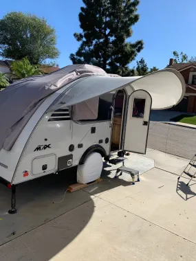 Nucamp T@B 320 Teardrop Trailer Visor Silver/Silver Trim